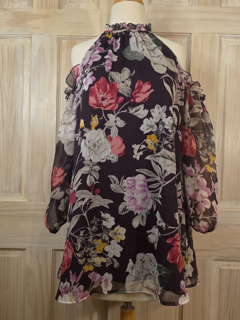 Lane Bryant Floral Halter Cold-Shoulder Blouse in Black Pink And White Size 14
